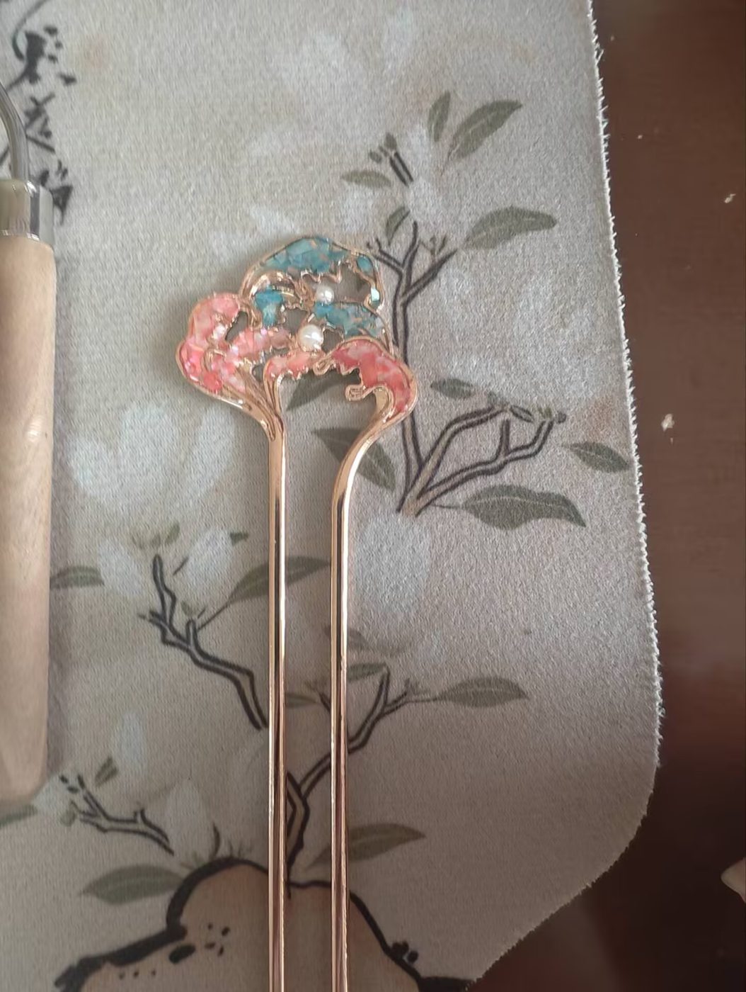 队员制作的螺钿成品
